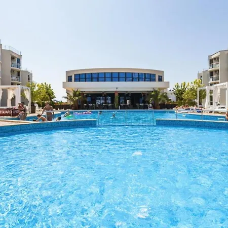 Design In Atlantis Resort&spa, Airport *